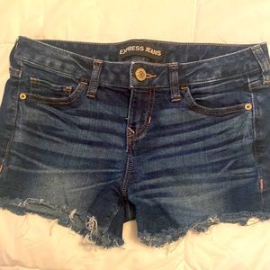 Express denim shorts. Sz 2